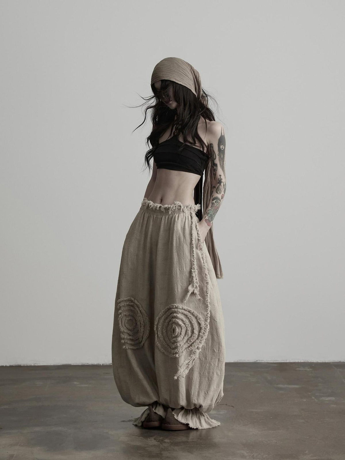 INDULGE Geometric 3d Cut Spiral Trim Drawstring Women&
