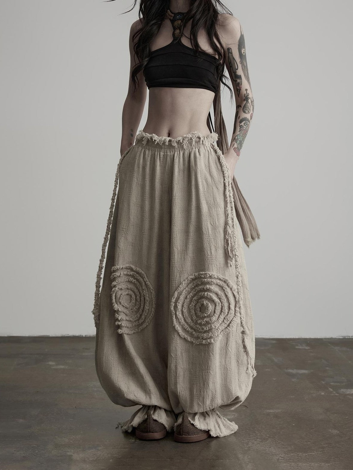 INDULGE Geometric 3d Cut Spiral Trim Drawstring Women&