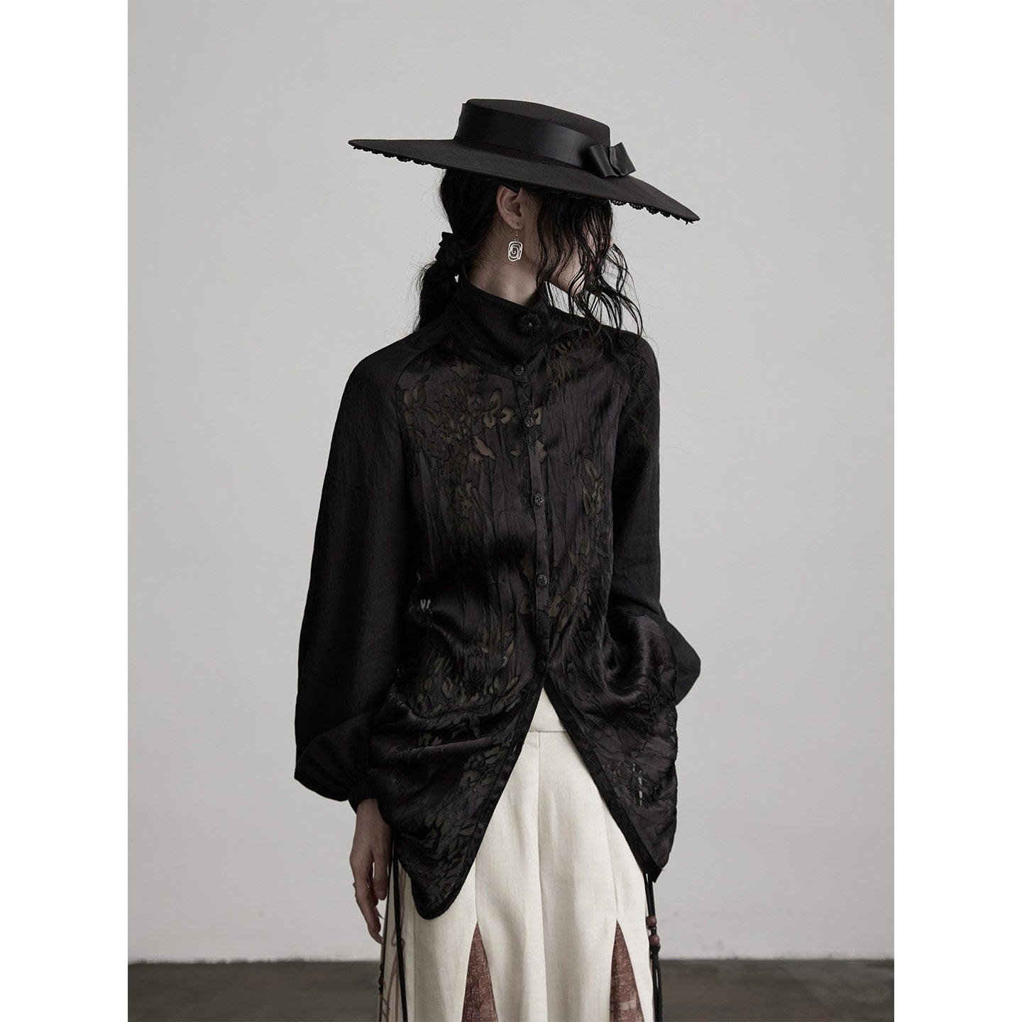 INDULGE_Monet_Burnout_Patchwork_Embroidered_Drawstring_Puff_Sleeve_Women&