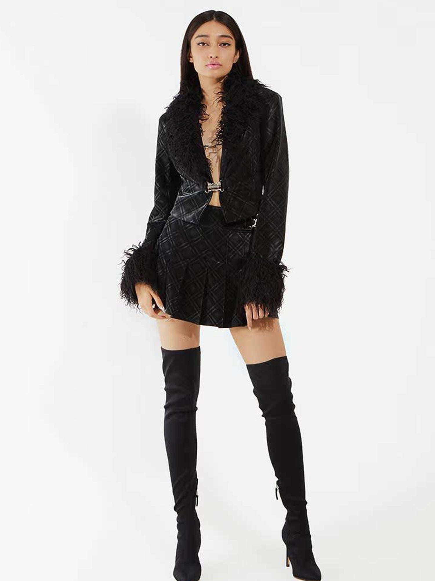 JYOSEI Black Grid Leather Set With Detachable Collar