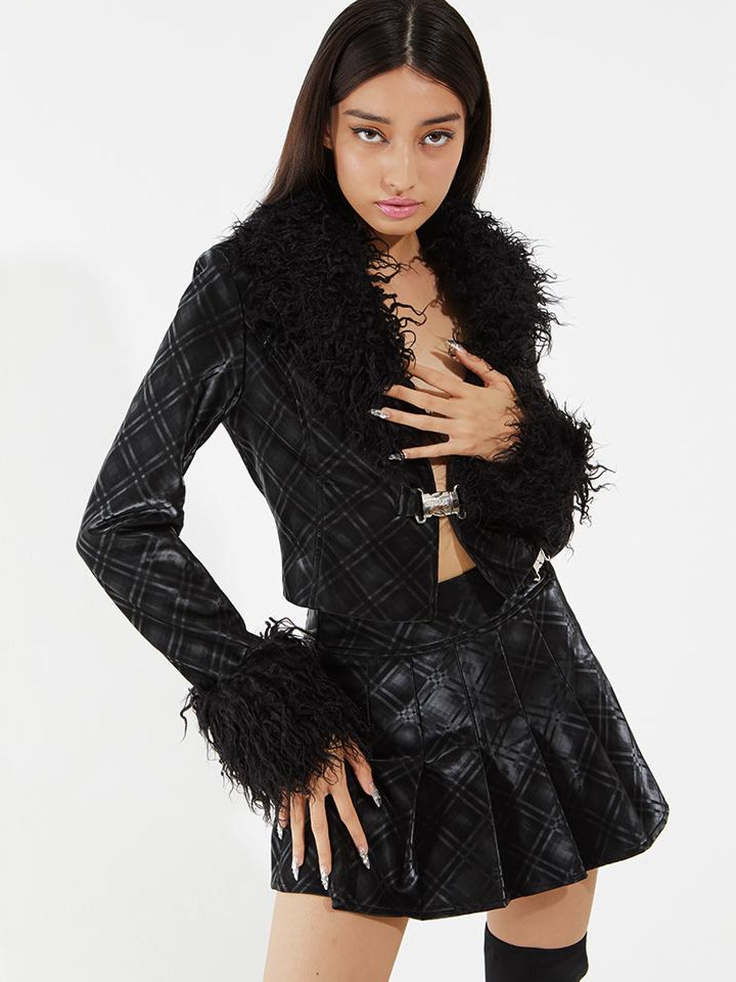 JYOSEI Black Grid Leather Set With Detachable Collar