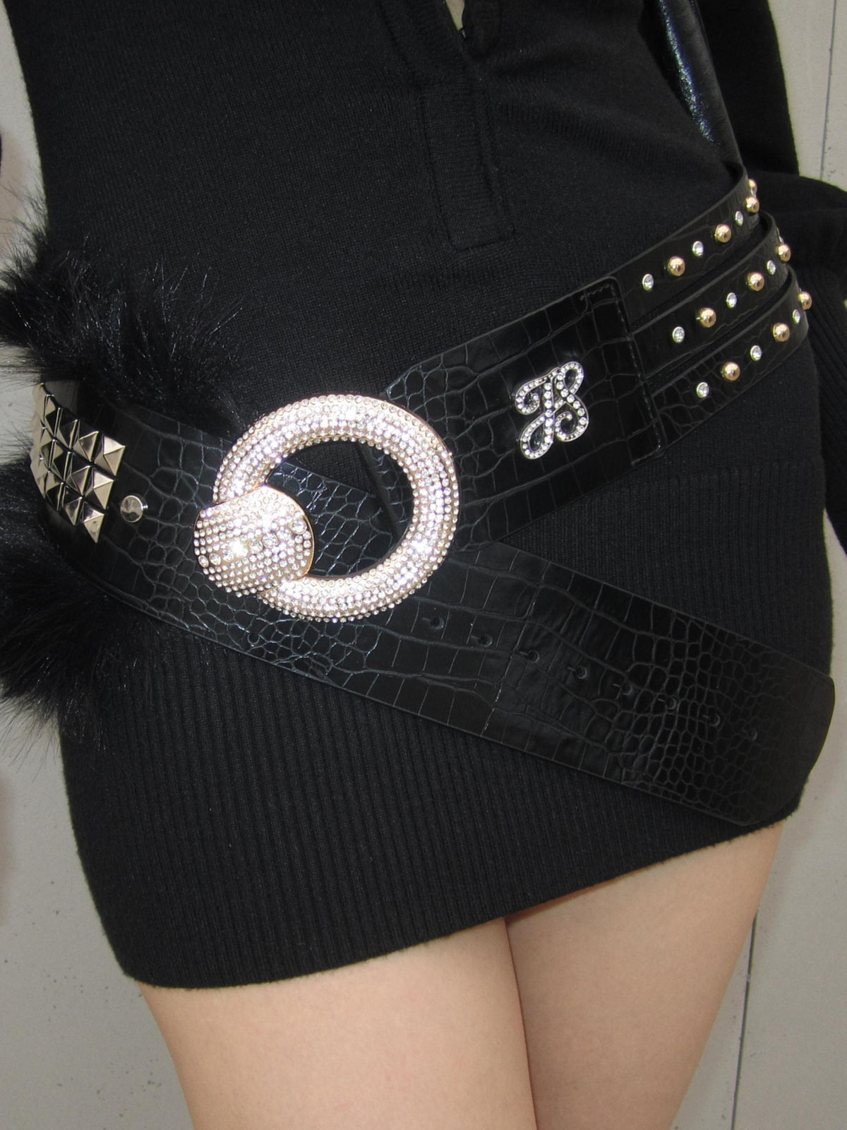 JYOSEI Crocodile Embossed Detachable Fur Heavy Duty Black Pu Leather O Ring Women&