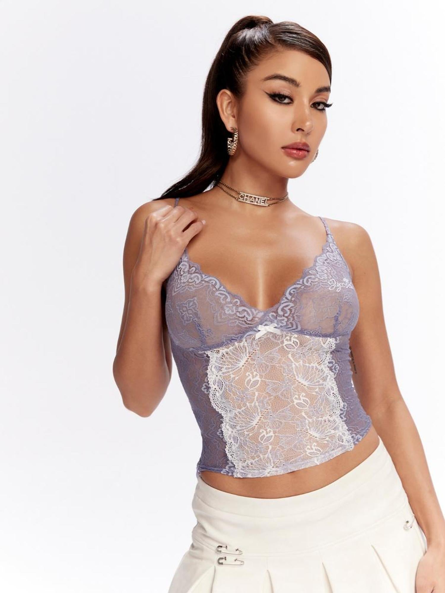 JYOSEI Lace Trimmed Purple White Color Block Slim Fit Camisole Top