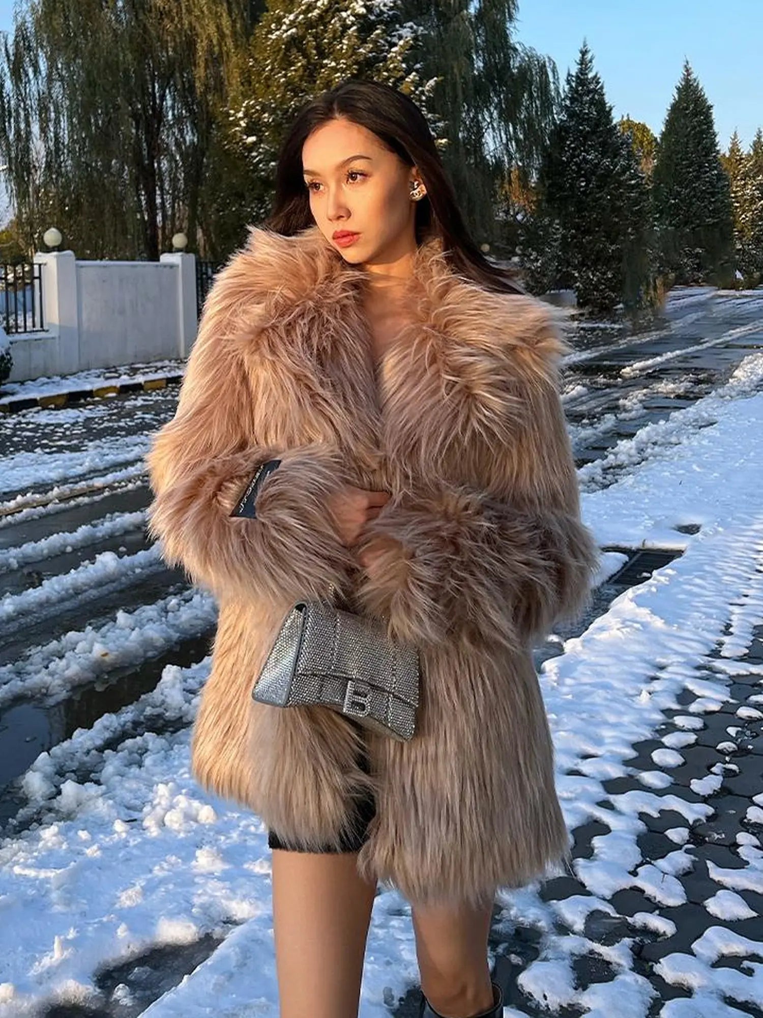 Mid Length Plush Teddy Coat In Beige And White