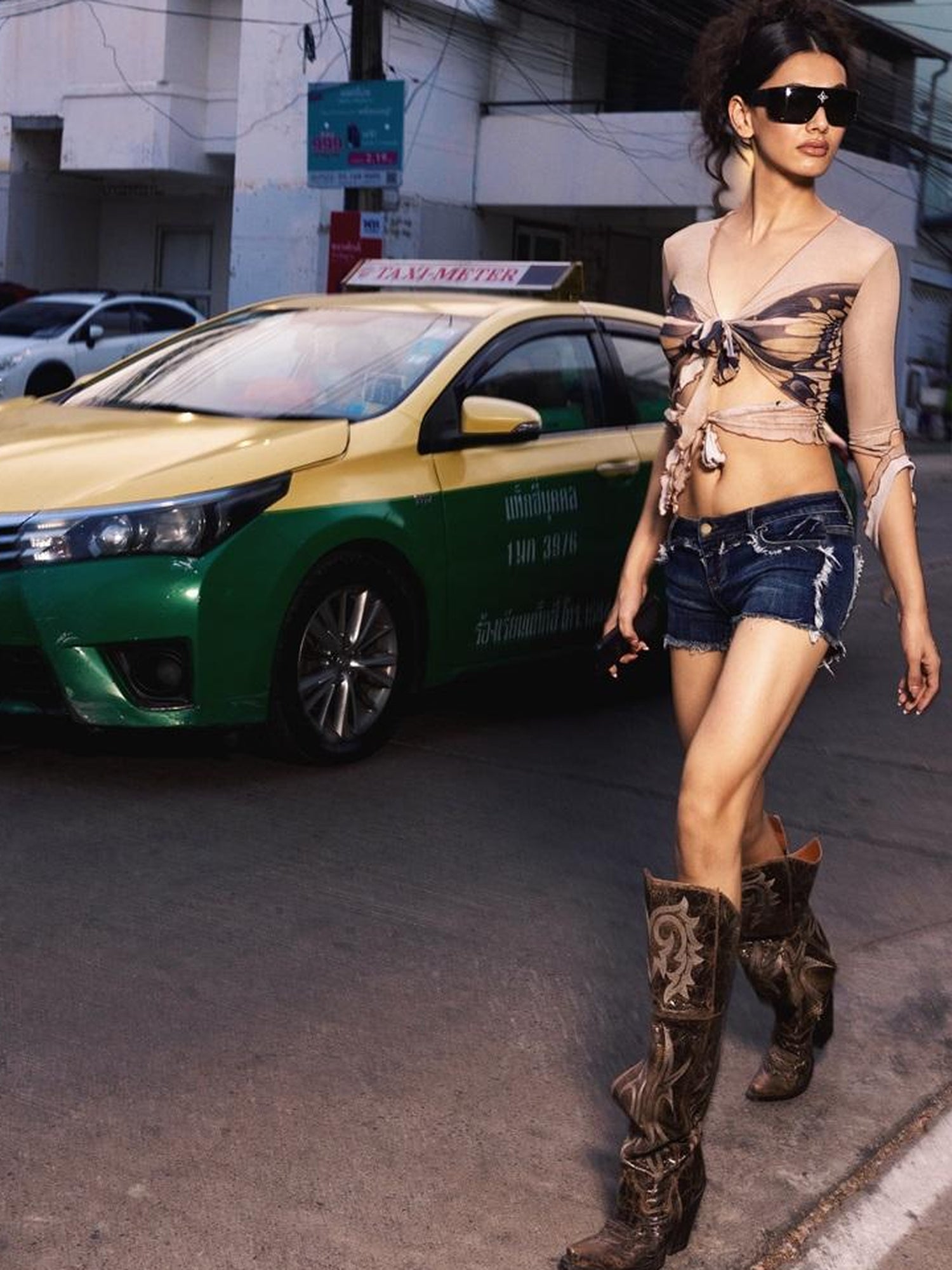 JYOSEI Vintage Low Rise Distressed Denim Shorts