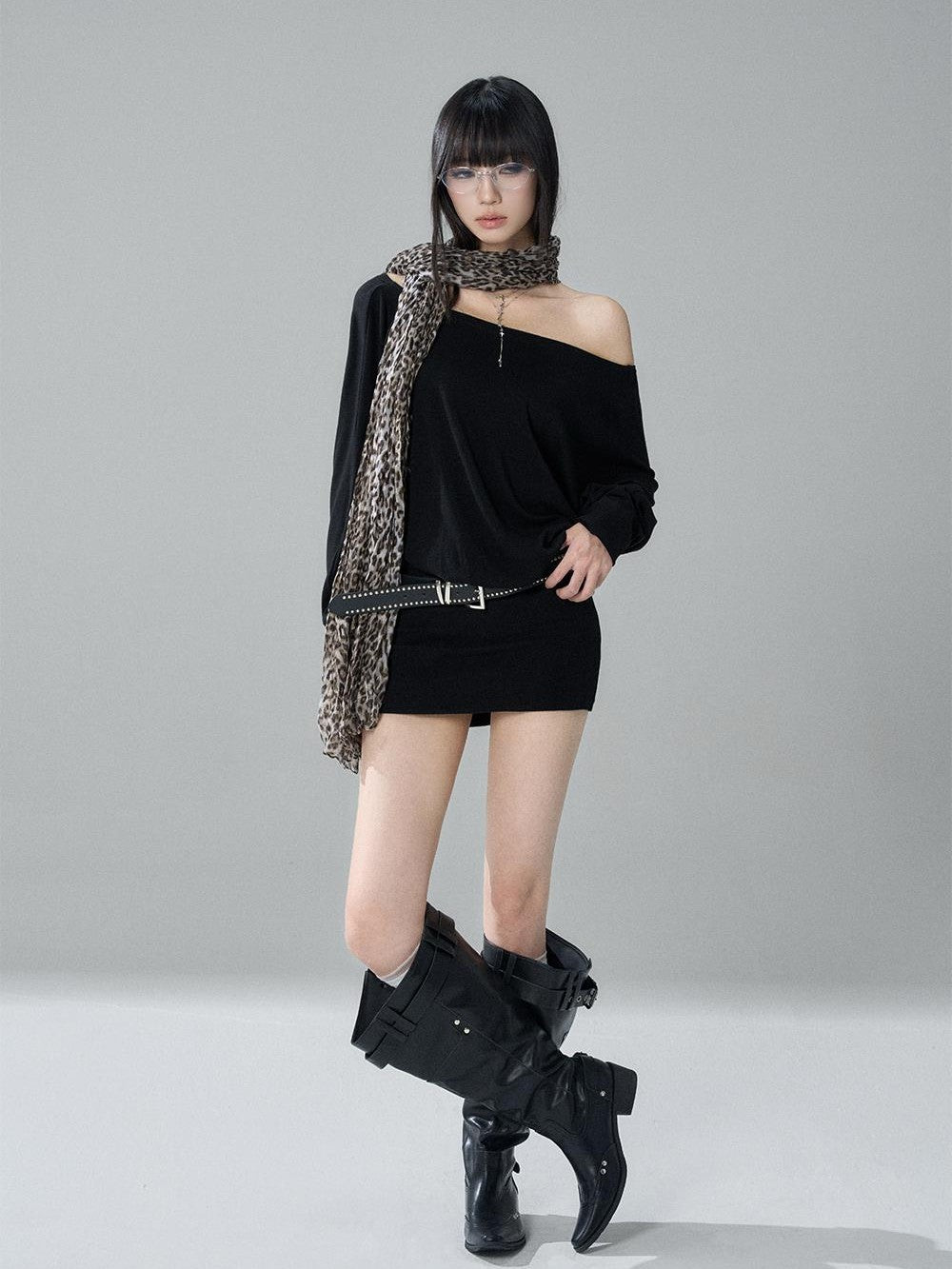 LADYGHOST Black Off Shoulder Long Sleeve Knit Slim Fit Women&
