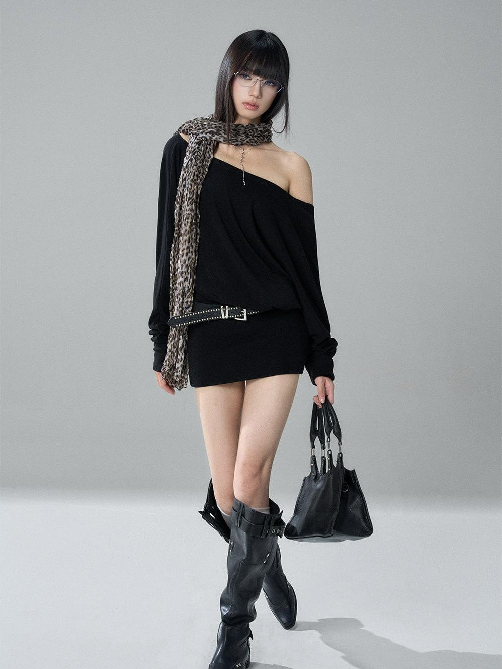 LADYGHOST Black Off Shoulder Long Sleeve Knit Slim Fit Women&