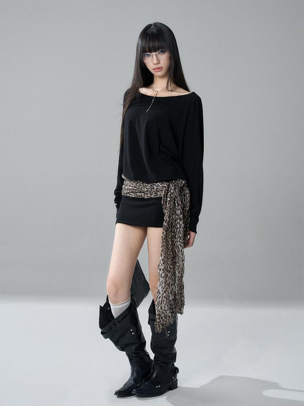 LADYGHOST Black Off Shoulder Long Sleeve Knit Slim Fit Women&