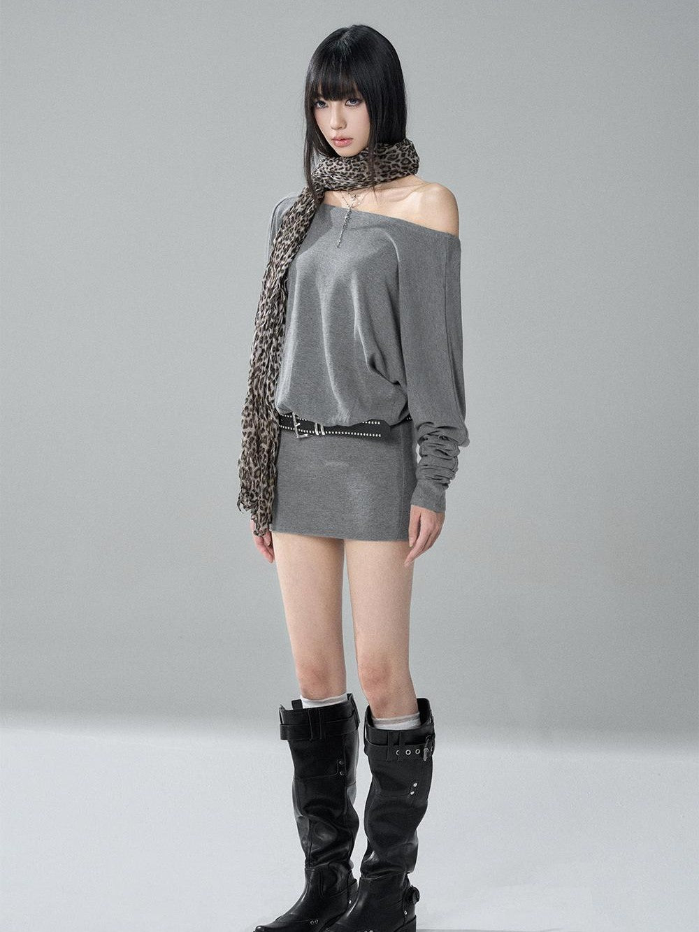 LADYGHOST Black Off Shoulder Long Sleeve Knit Slim Fit Women&