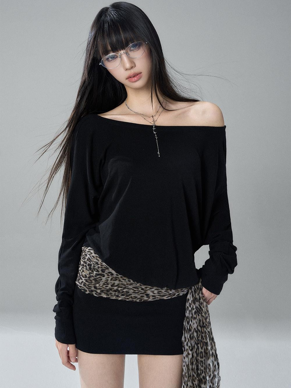 LADYGHOST Black Off Shoulder Long Sleeve Knit Slim Fit Women&