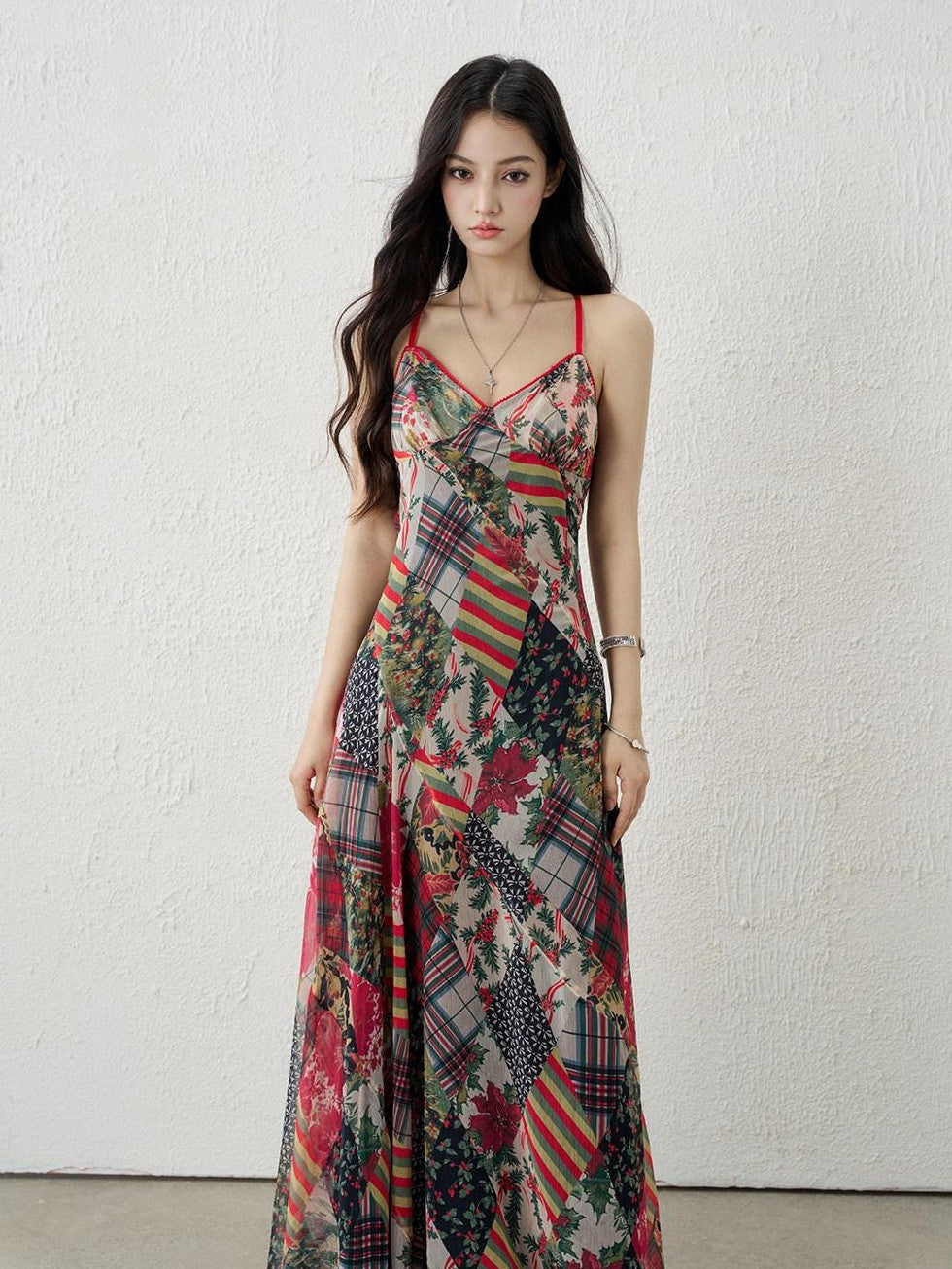 LADYGHOST Ethereal Floral Plaid Backless Spaghetti Strap Women&