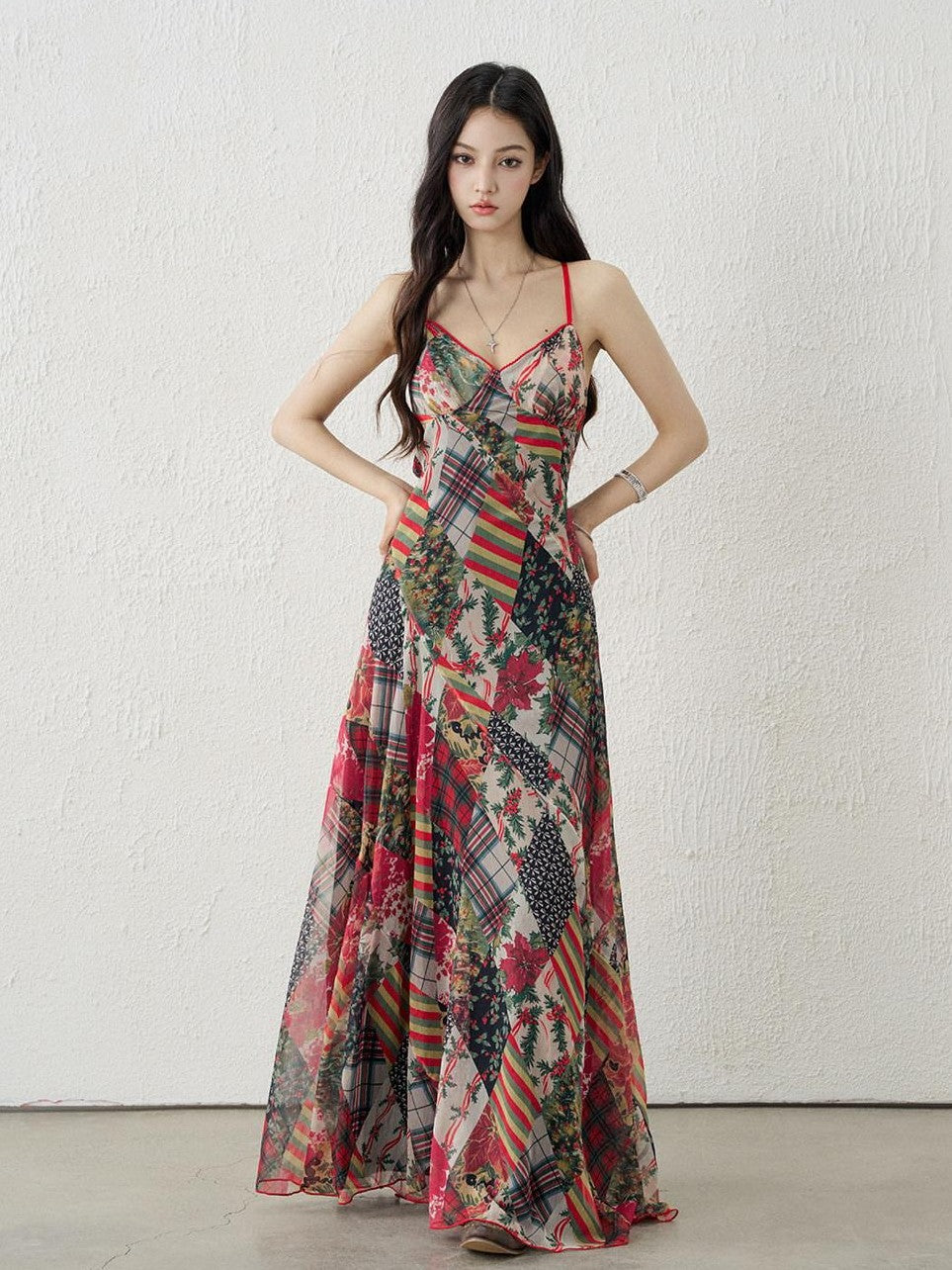 LADYGHOST Ethereal Floral Plaid Backless Spaghetti Strap Women&