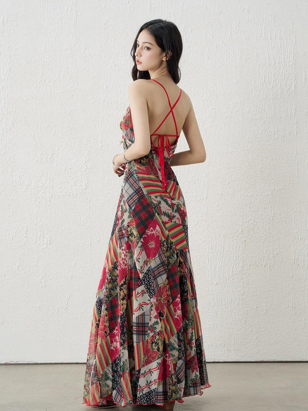 LADYGHOST Ethereal Floral Plaid Backless Spaghetti Strap Women&