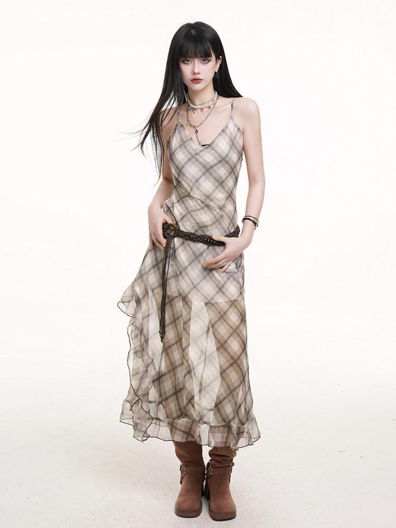 LADYGHOST Ethereal Plaid Spaghetti Strap Cami Women&