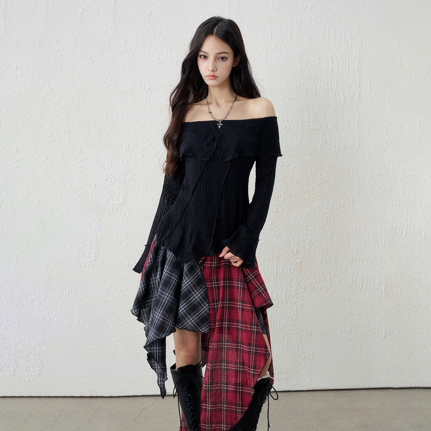 LADYGHOST_Ethereal_Textured_Off_Shoulder_Women&
