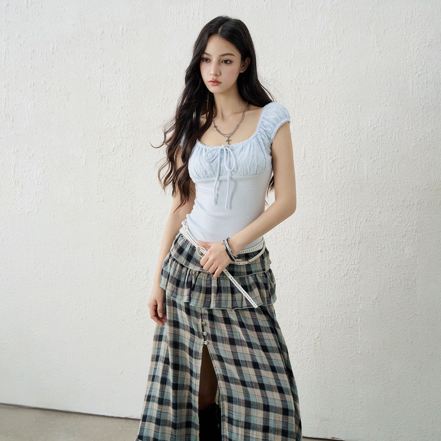 LADYGHOST_Ghost_Girl_Square_Neck_Collarbone_Crop_Women&