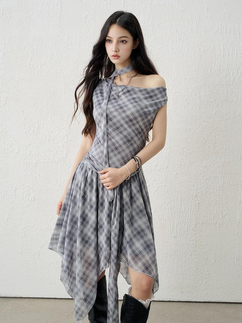 LADYGHOST Ghostly Asymmetric Plaid One Shoulder Cinched Waist Women&