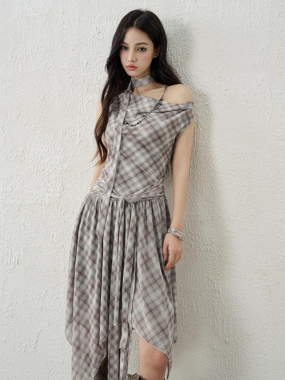 LADYGHOST Ghostly Asymmetric Plaid One Shoulder Cinched Waist Women&