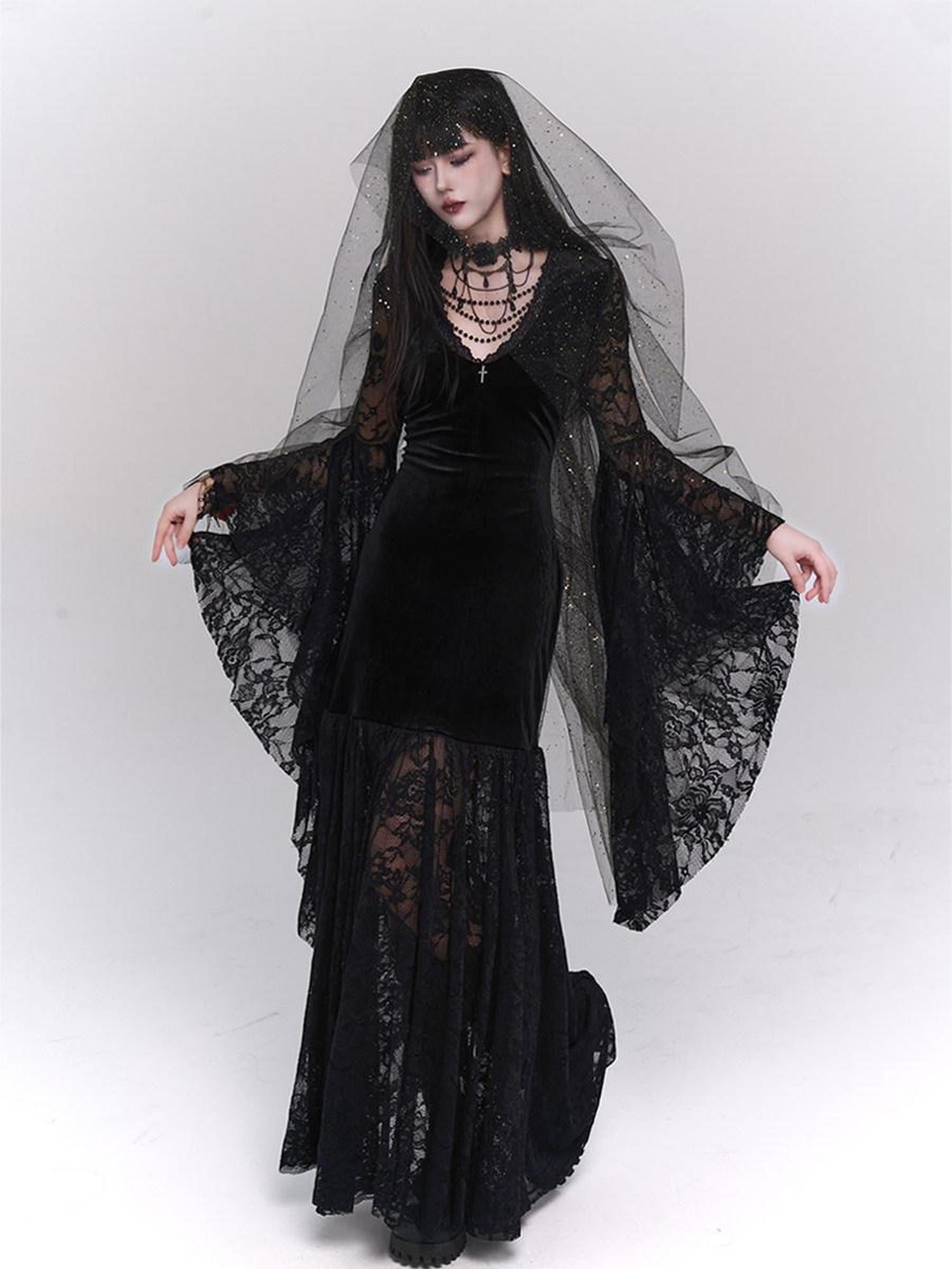 LADYGHOST Ghostly Gothic Lace Figure Flattering Women&