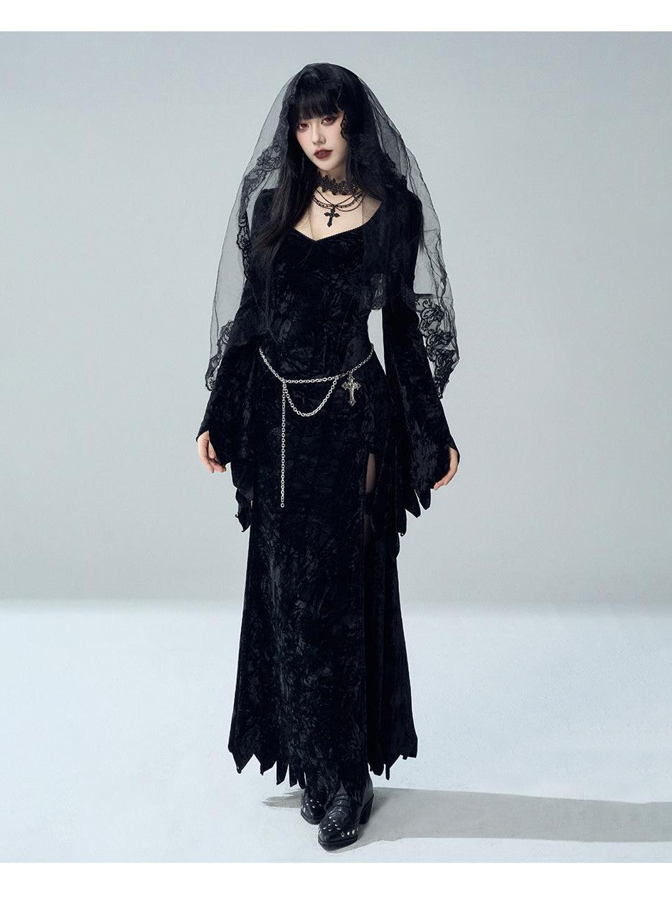 LADYGHOST Gothic Flocking Velvet Sweetheart Split Flare Sleeve Women&