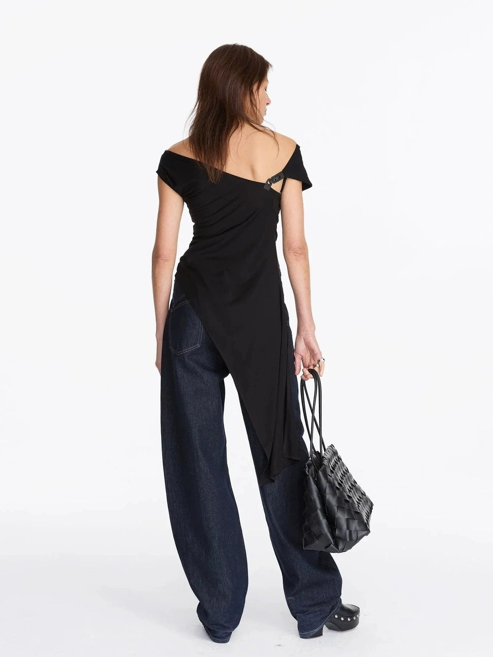 LYUOCHENG Asymmetric V-neck Sleeveless Top