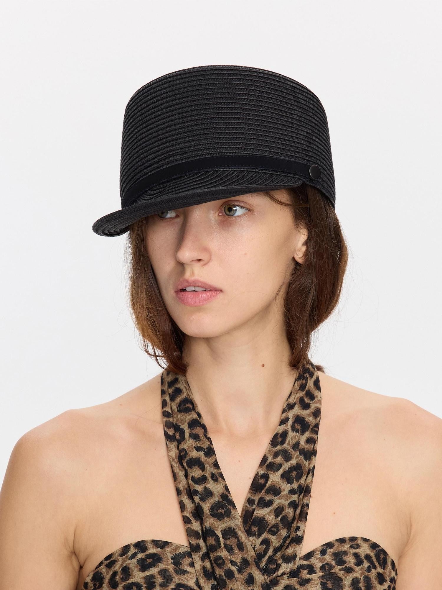 LYUOCHENG Black Breathable Woven Flat Top Wide Brim Riding Pleated Women&