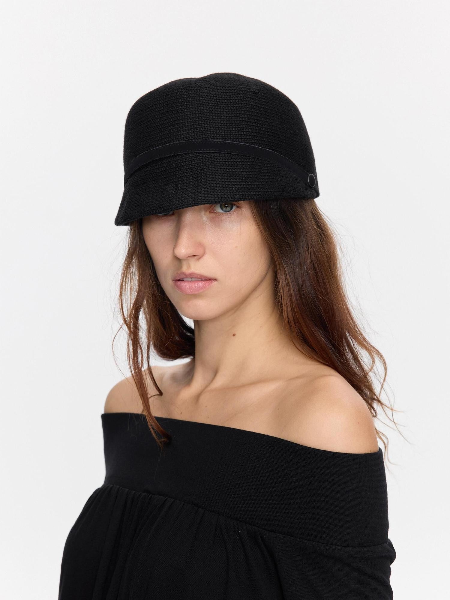 LYUOCHENG Black Knitted Structured Pleated Wide Brim Women&