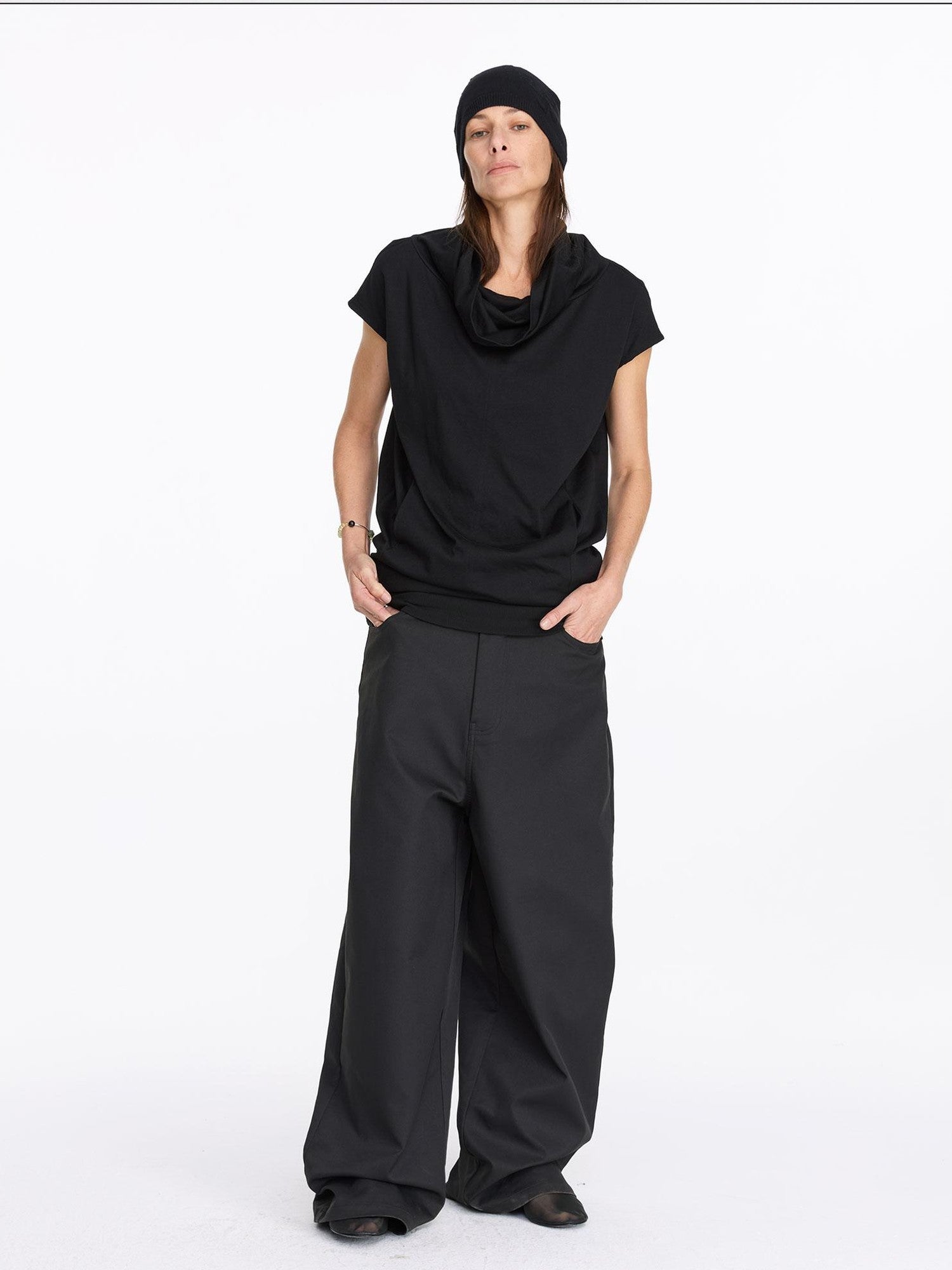 LYUOCHENG Black Scoop Neck H Cut Sleeveless Women&