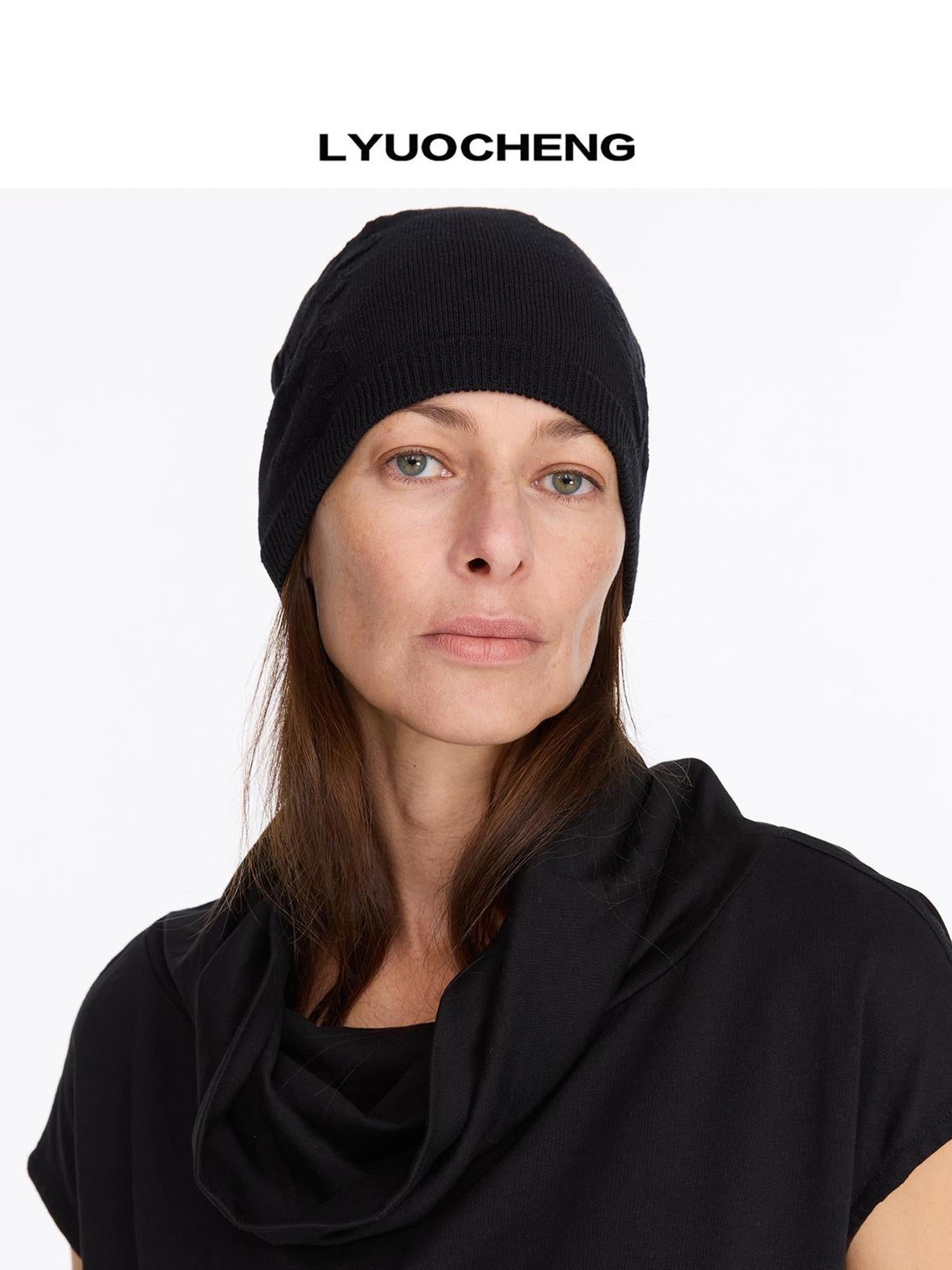 LYUOCHENG Floral Knit Beret Hat Black