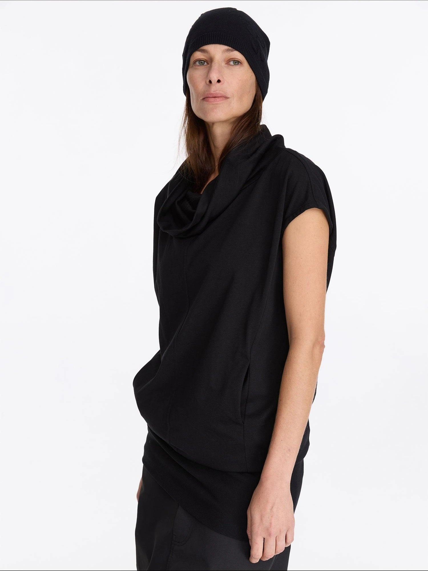 LYUOCHENG Floral Knit Beret Hat Black