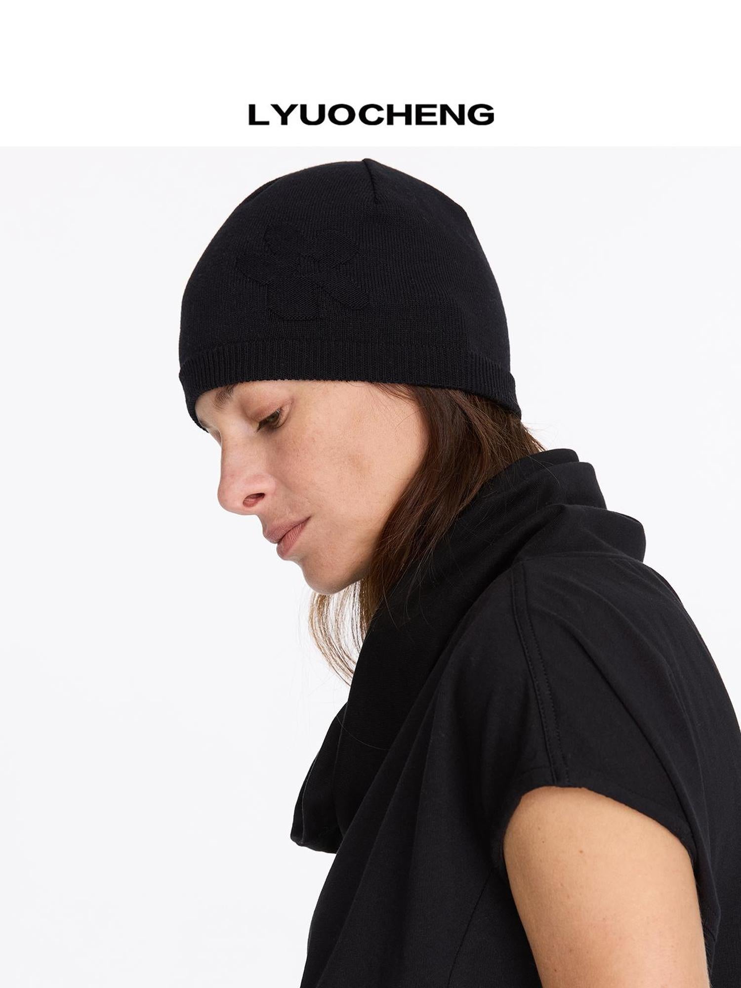 LYUOCHENG Floral Knit Beret Hat Black