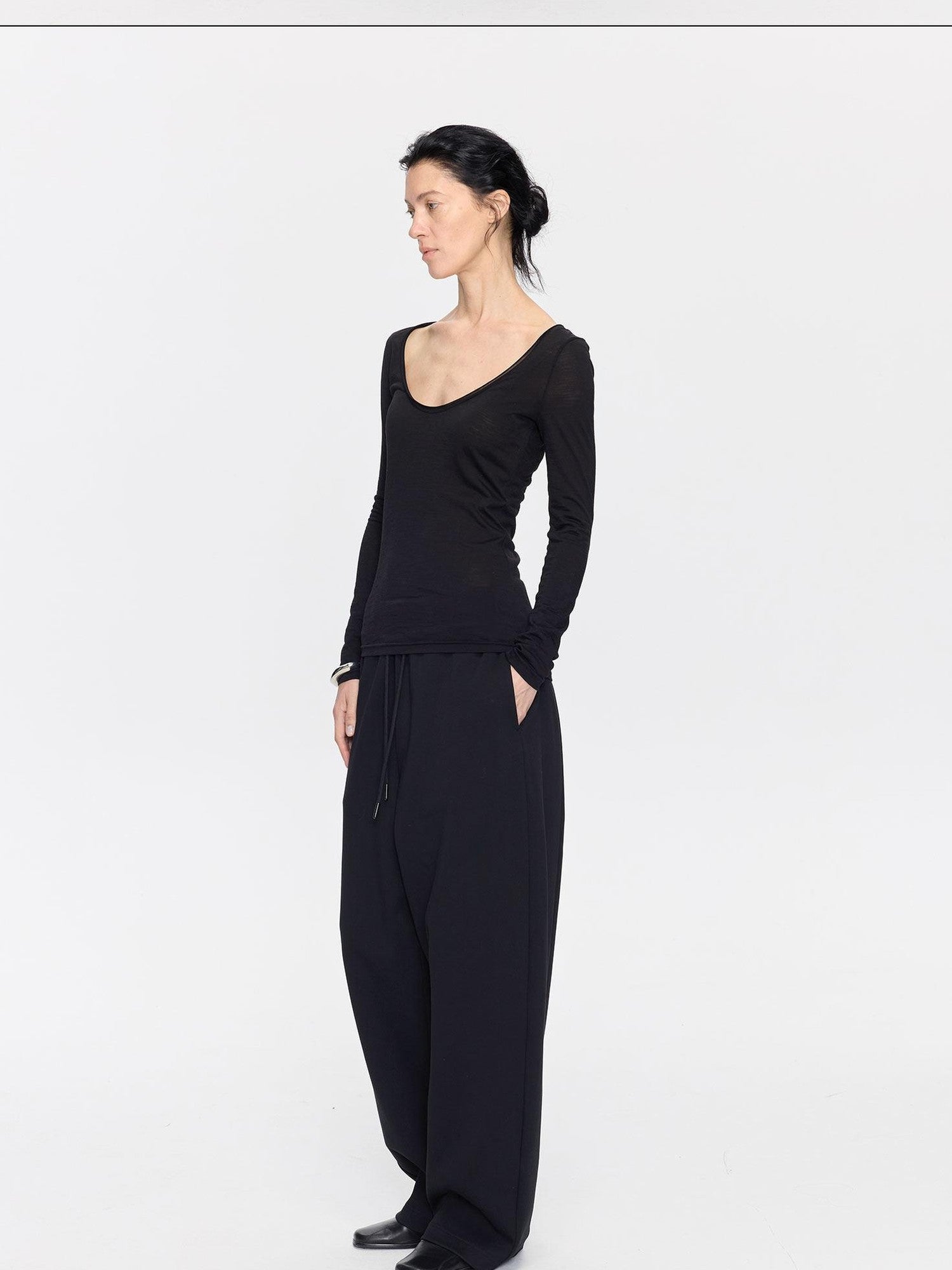 LYUOCHENG Frayed Rolled Edge Wide Crewneck Women&