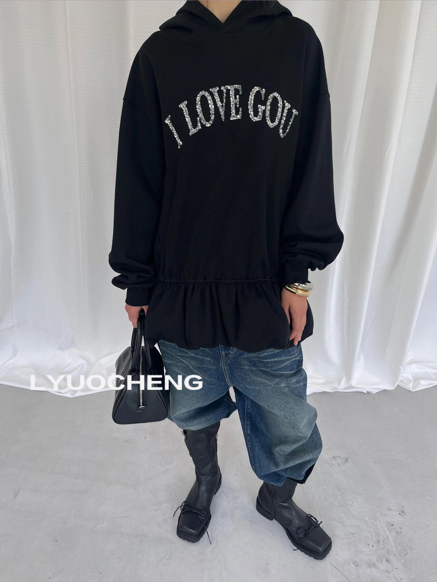LYUOCHENG I Love Gou Embroidered Bubble Hem Hoodie