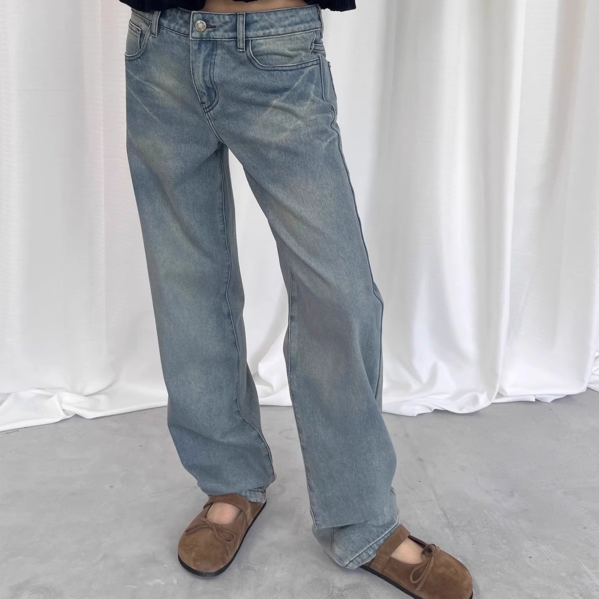 LYUOCHENG_Light_Blue_Washed_Straight_Leg_Jeans_MISSTT