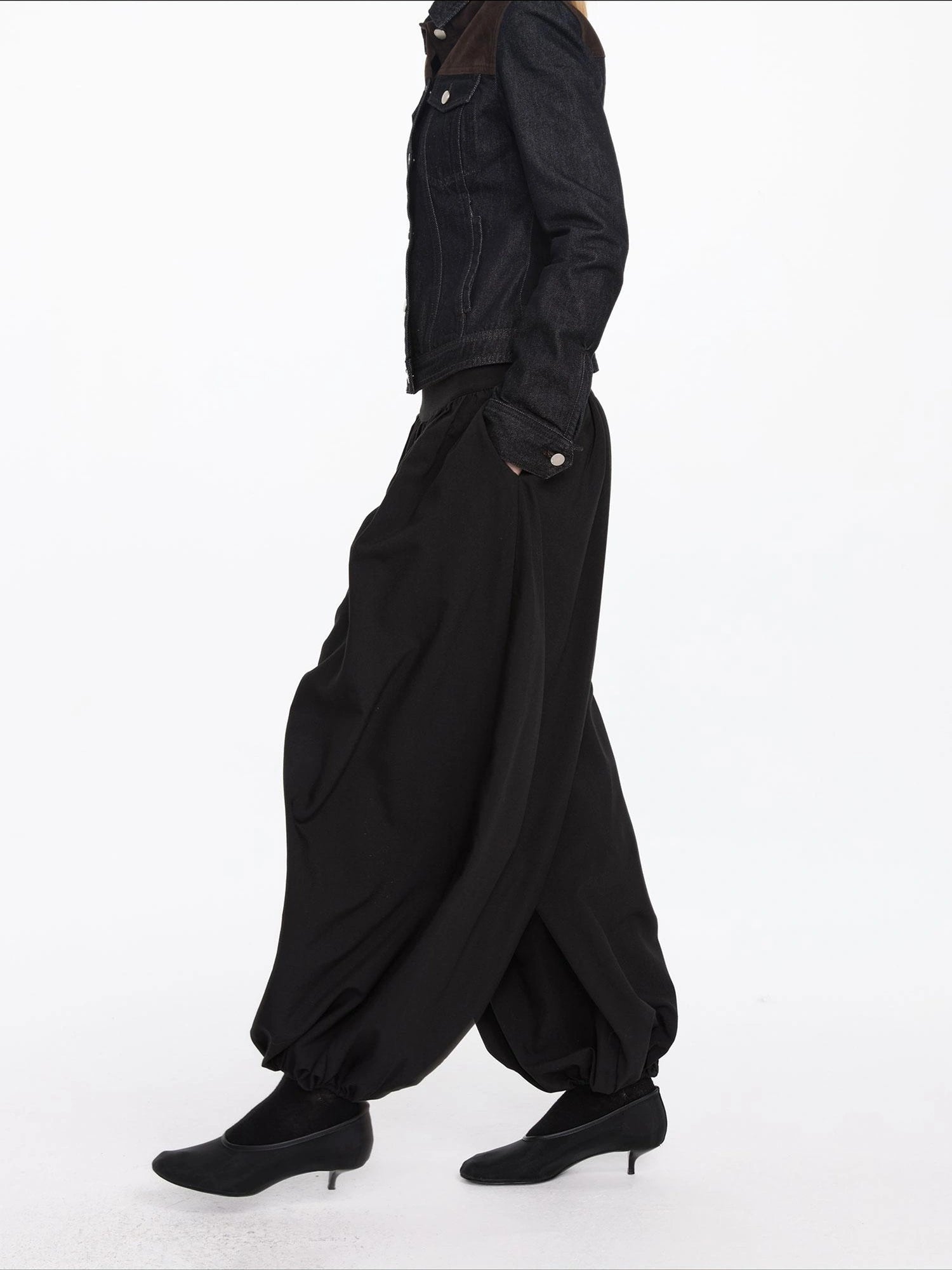 LYUOCHENG Loose Pleated Balloon Pants With Elastic Cuffs