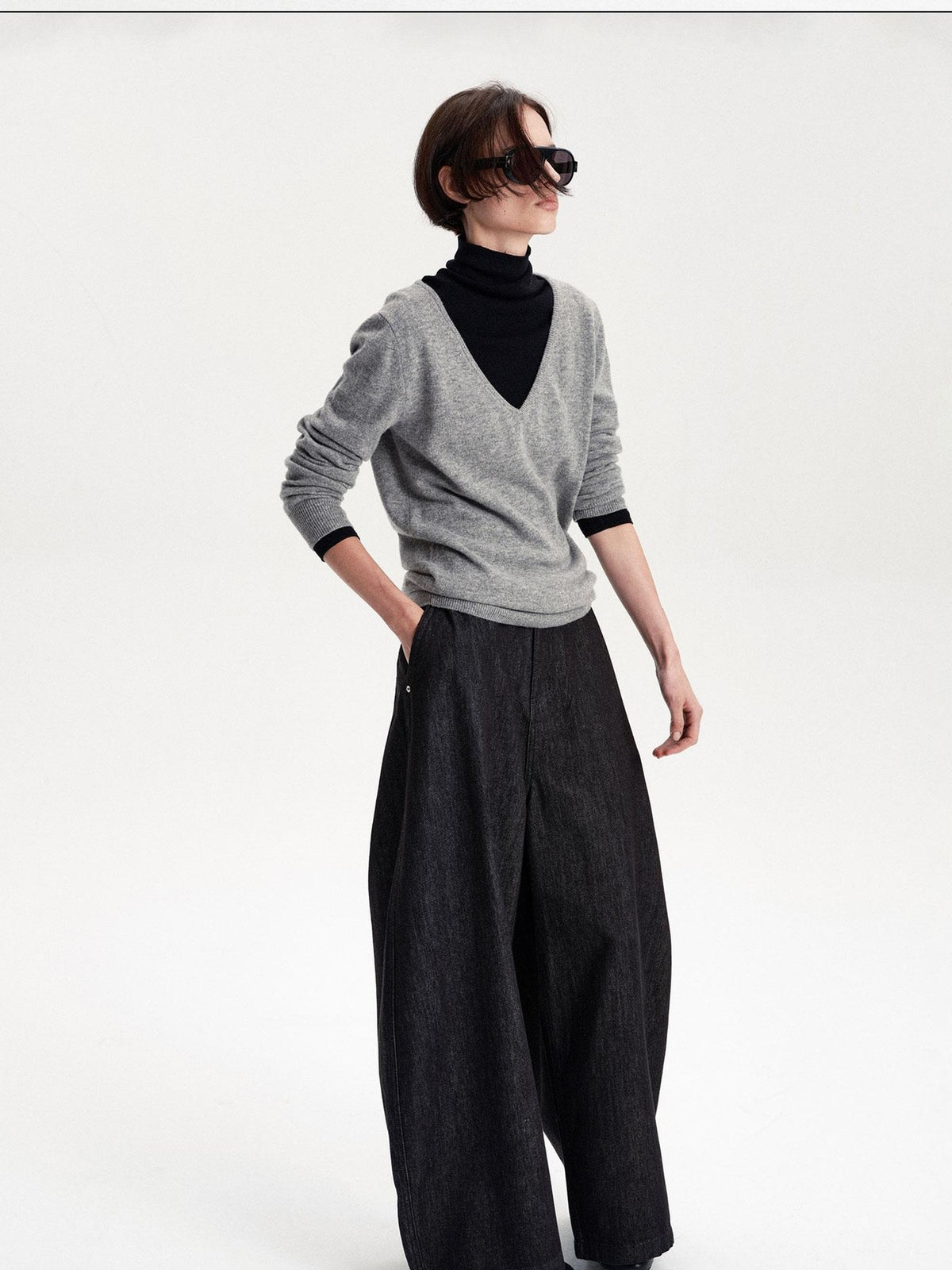 LYUOCHENG Soft Knit Solid V-neck Women&