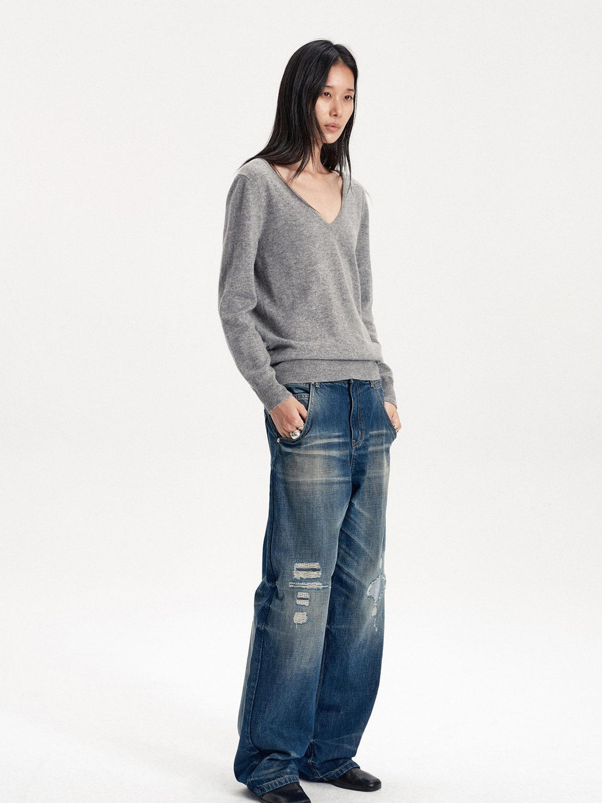 LYUOCHENG Soft Knit Solid V-neck Women&
