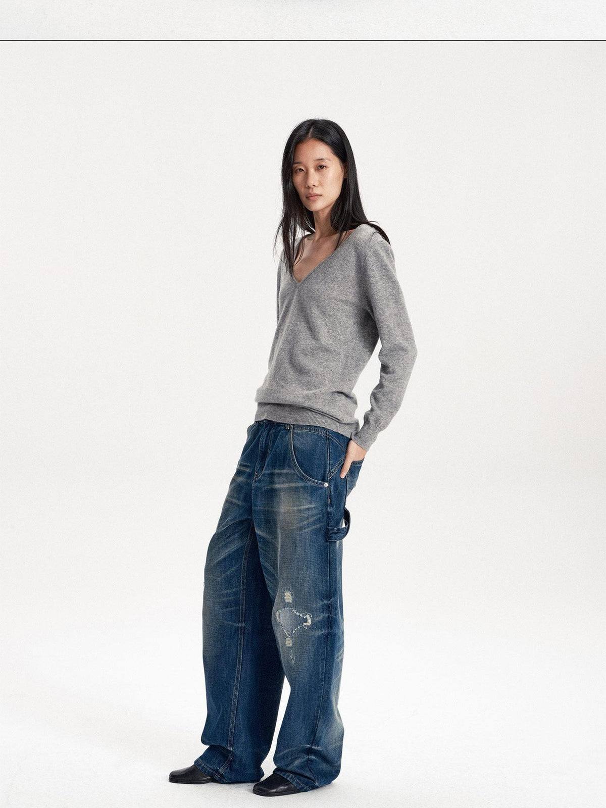 LYUOCHENG Soft Knit Solid V-neck Women&