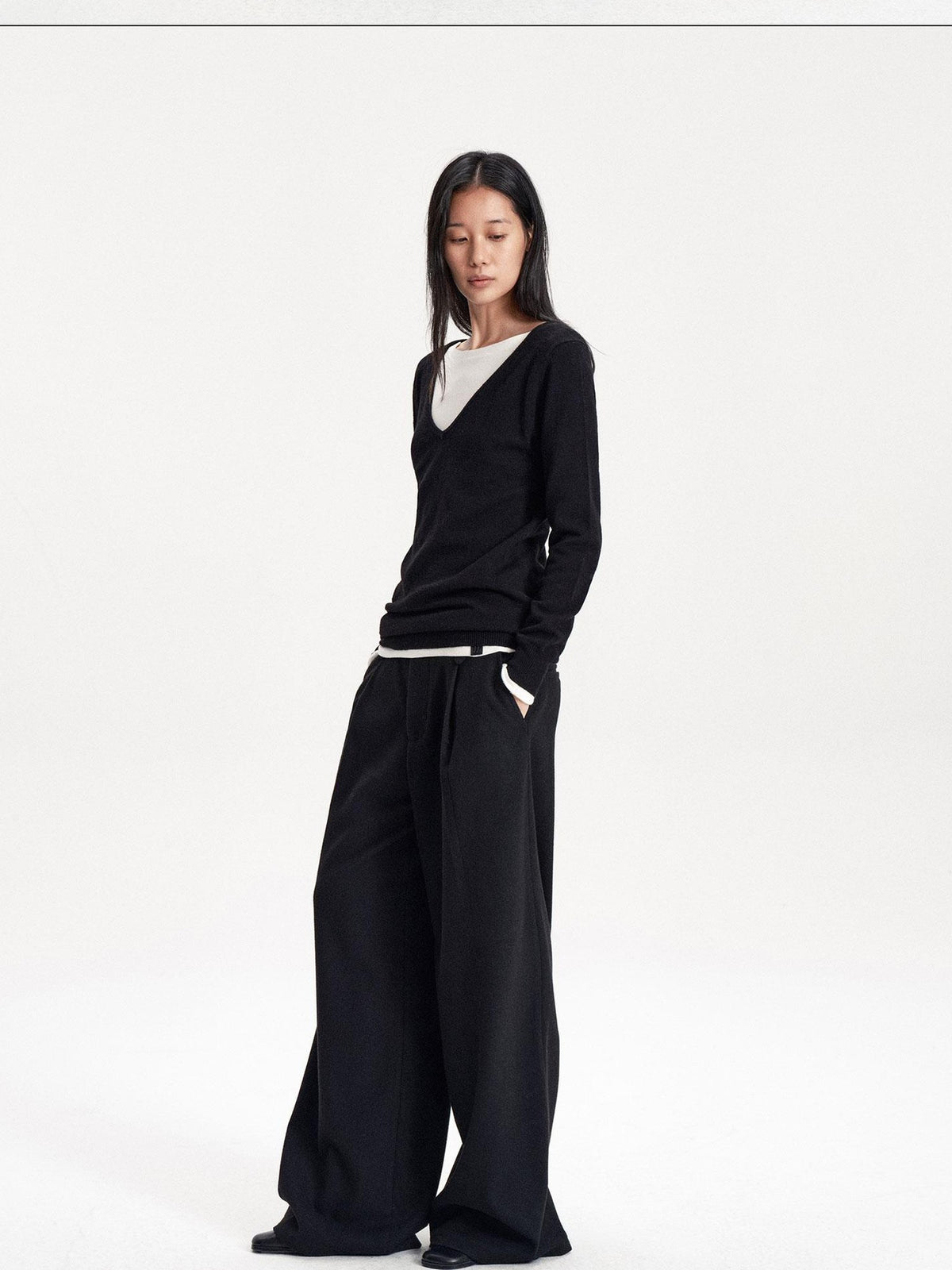 LYUOCHENG Soft Knit Solid V-neck Women&