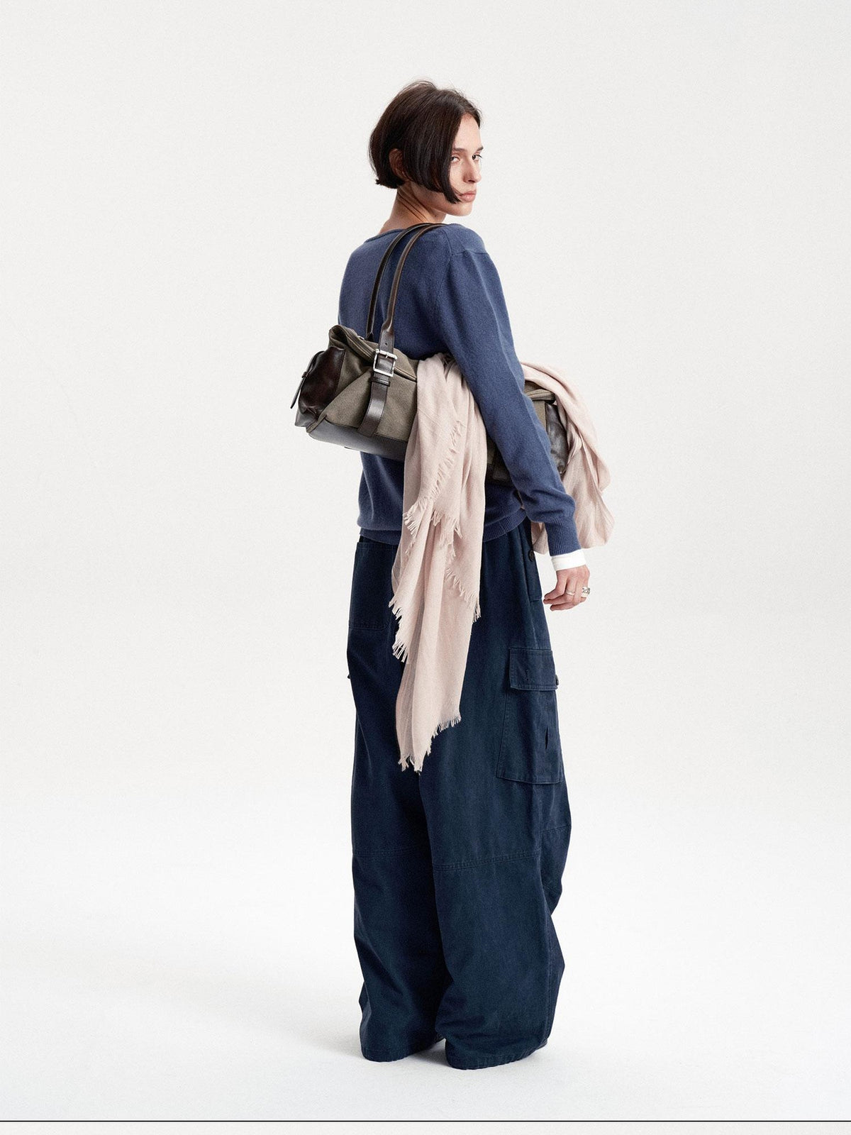 LYUOCHENG Soft Knit Solid V-neck Women&