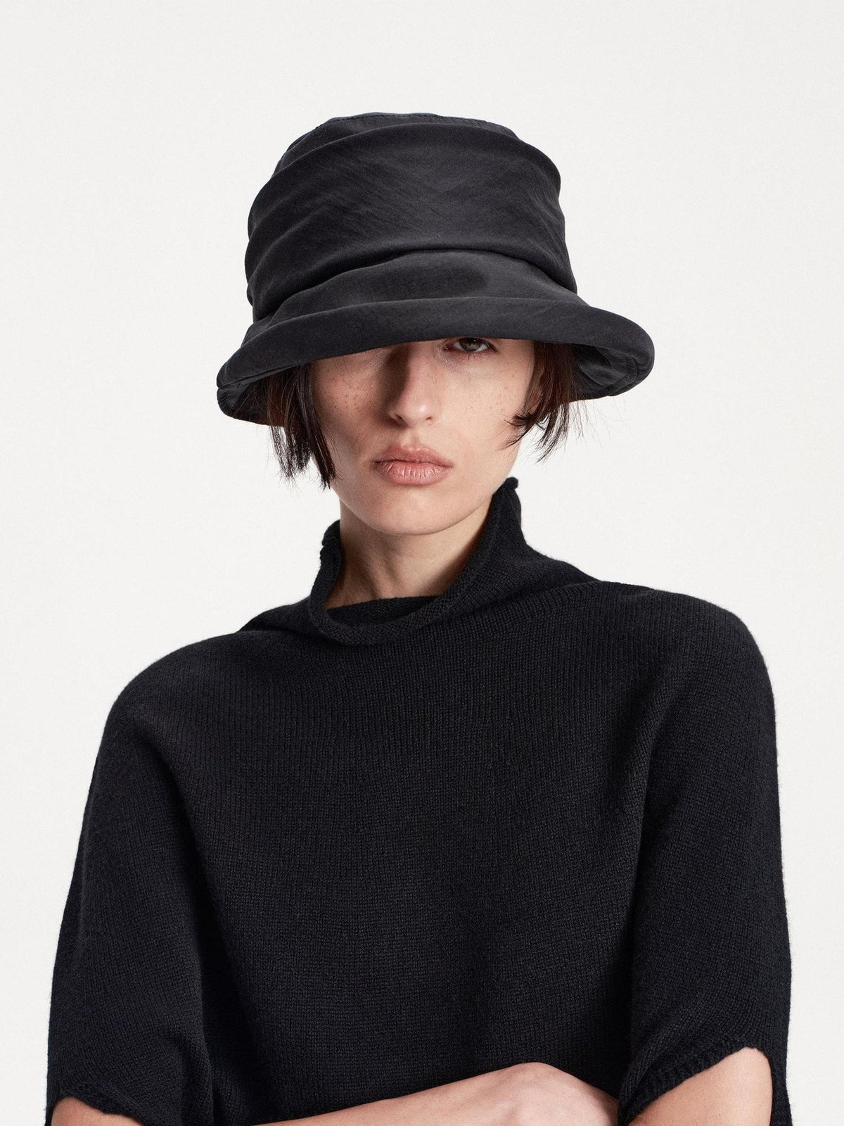 LYUOCHENG Textured Pleated Wide Brim Bucket Women&