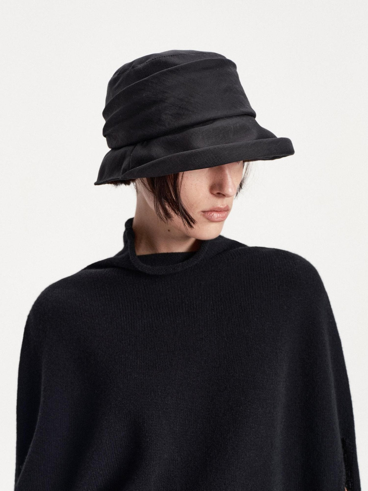 LYUOCHENG Textured Pleated Wide Brim Bucket Women&