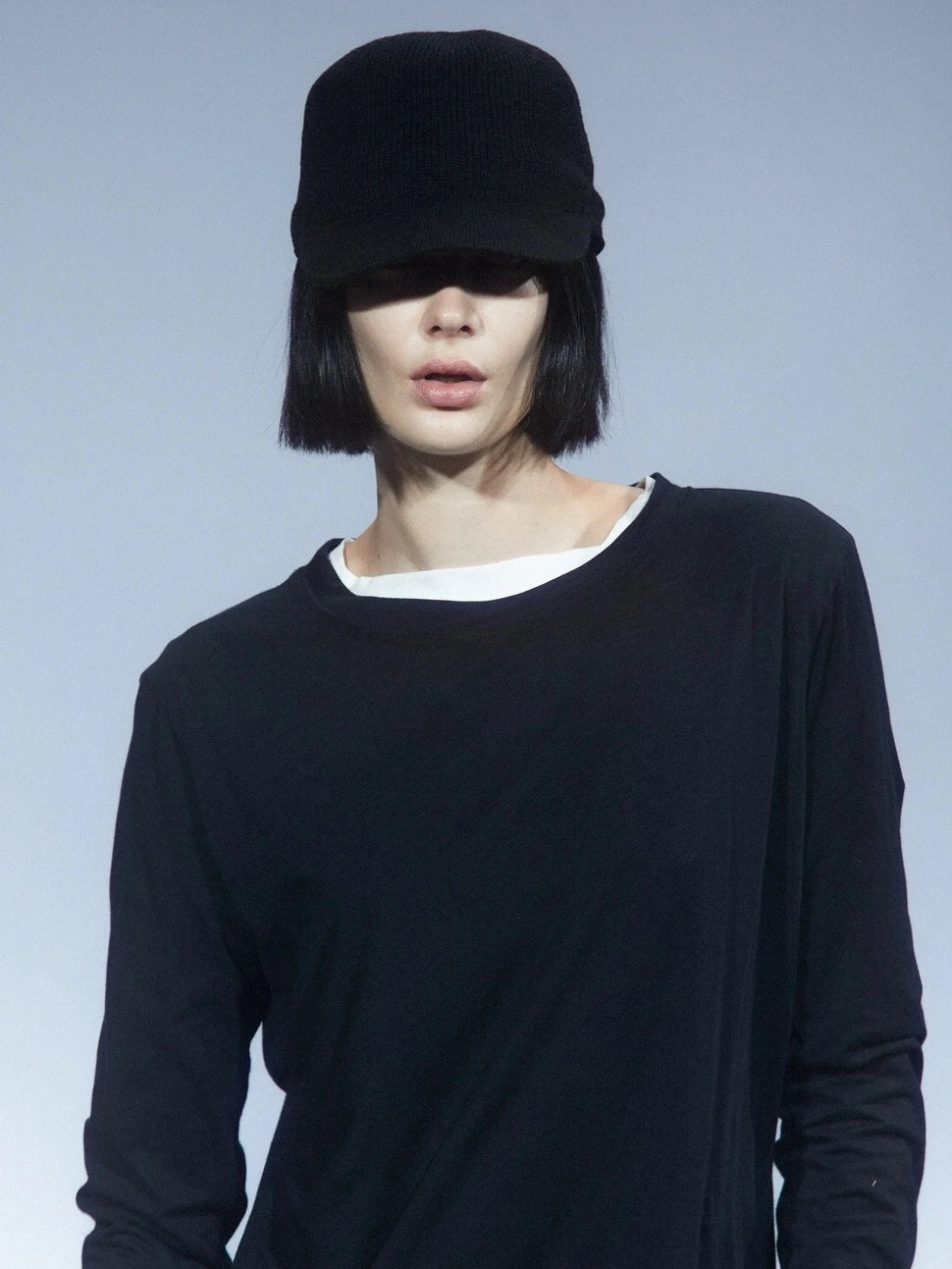 LYUOCHENG Vintage Black Knitted Short Brim Baseball Cap