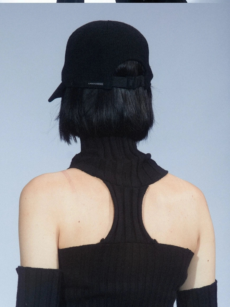 LYUOCHENG Vintage Black Knitted Short Brim Baseball Cap