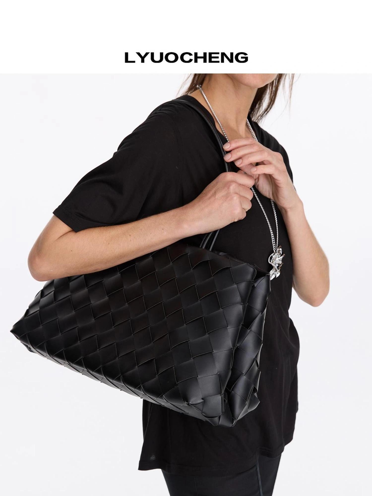 LYUOCHENG Woven Diamond Pattern Leather Tote