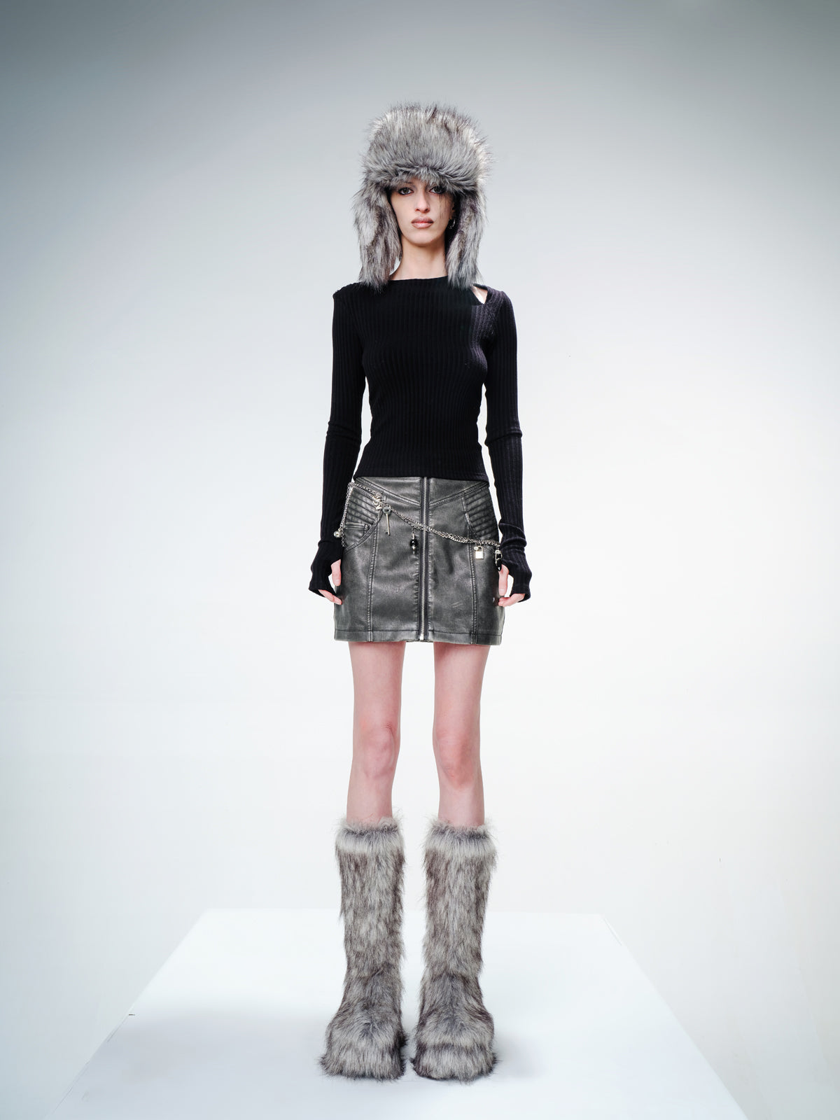 UpdateNN NORTH NODE Oversized Slanted Shoulder Knit Top