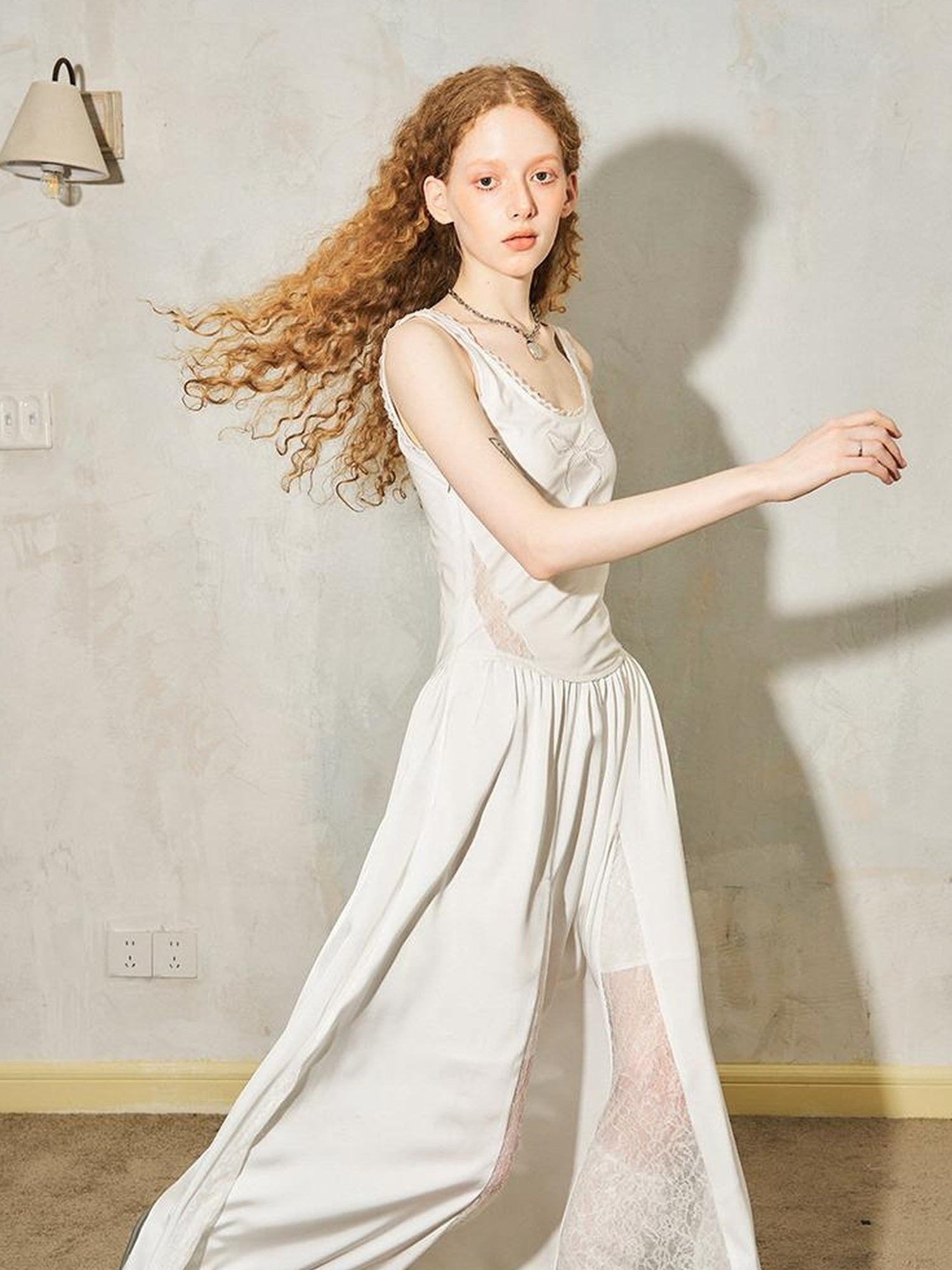 DIDDI MODA Lace Bow Embroidered A Line Dress With Slit Insert