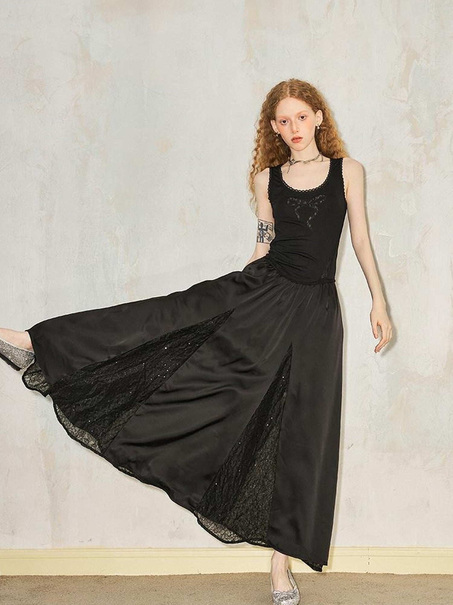 DIDDI MODA Lace Bow Embroidered A Line Dress With Slit Insert