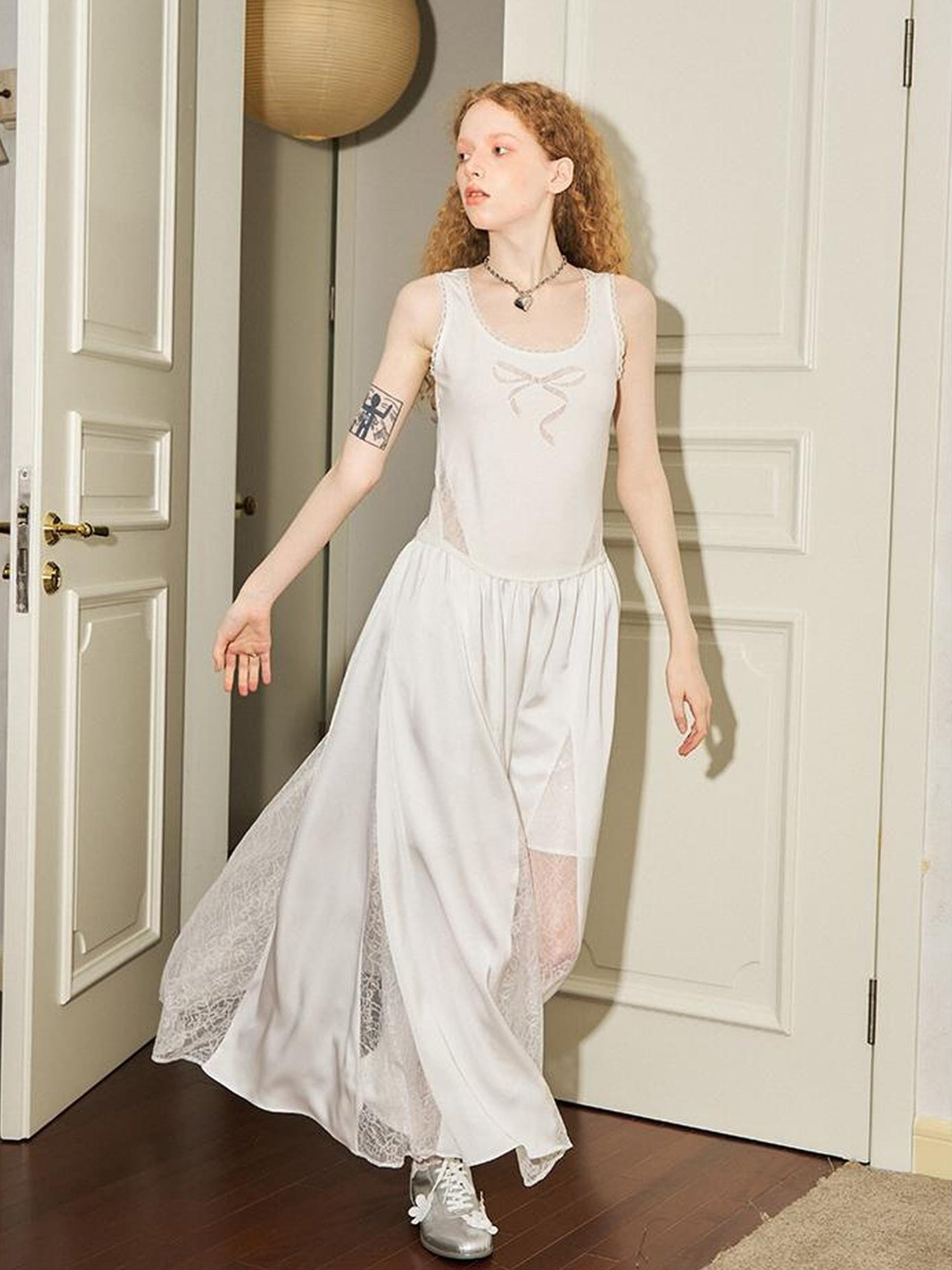 DIDDI MODA Lace Bow Embroidered A Line Dress With Slit Insert