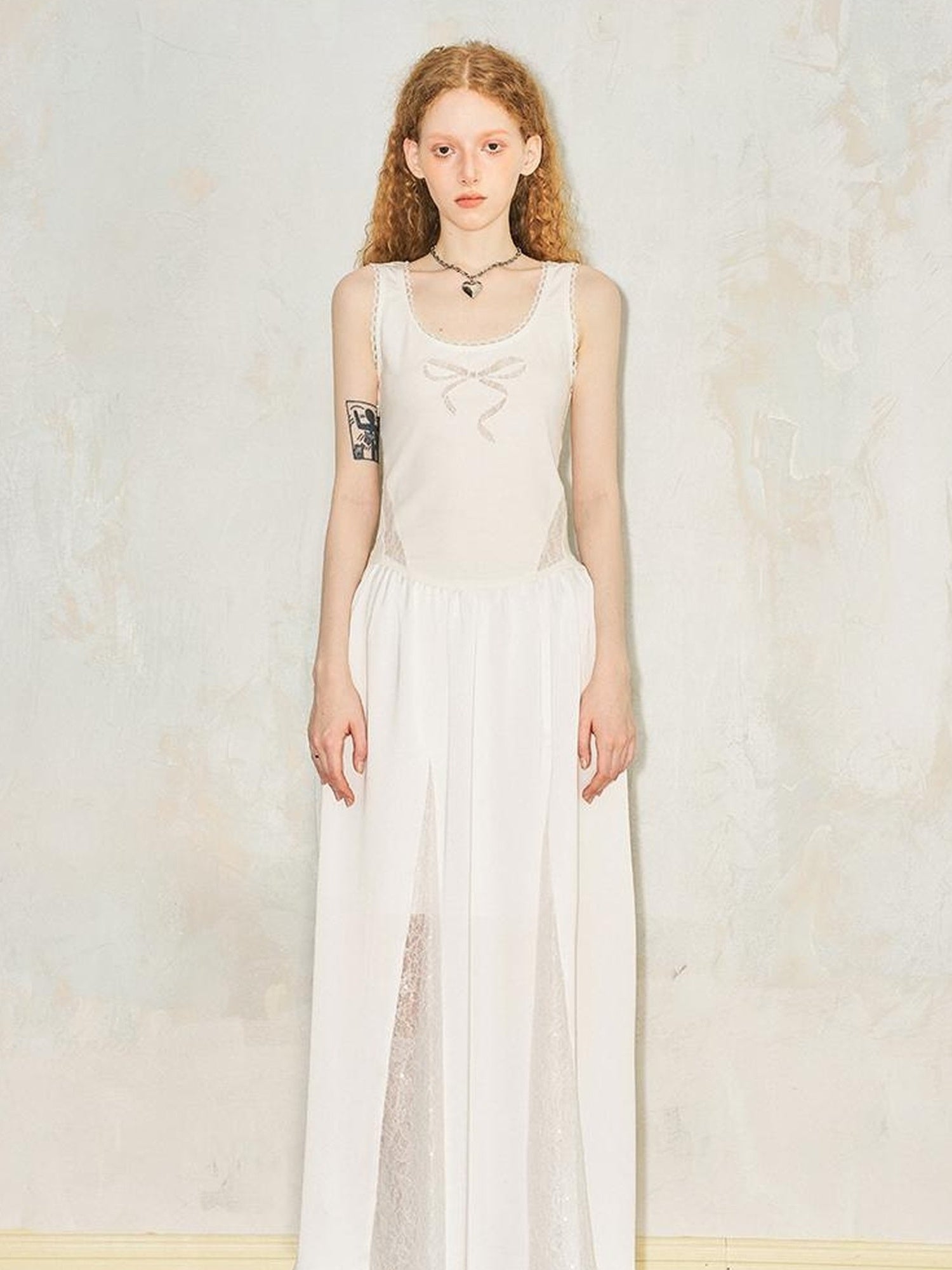 DIDDI MODA Lace Bow Embroidered A Line Dress With Slit Insert